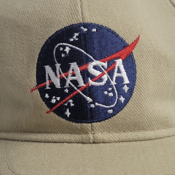 Vintage NASA Hat - Picture 7 of 7